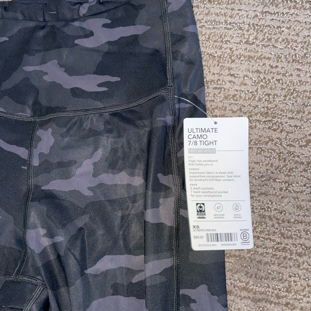 Athleta Ultimate 7/8 Leggings with pockets